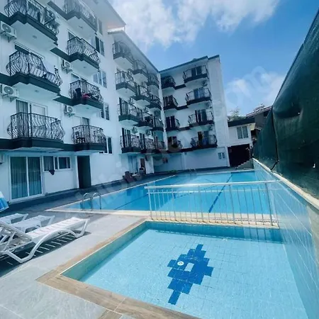 דירה Pool
